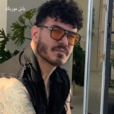 دانلود آهنگ دورم شلوغه بی کسم سر بی کسی سلامت فرهاد فرهادی